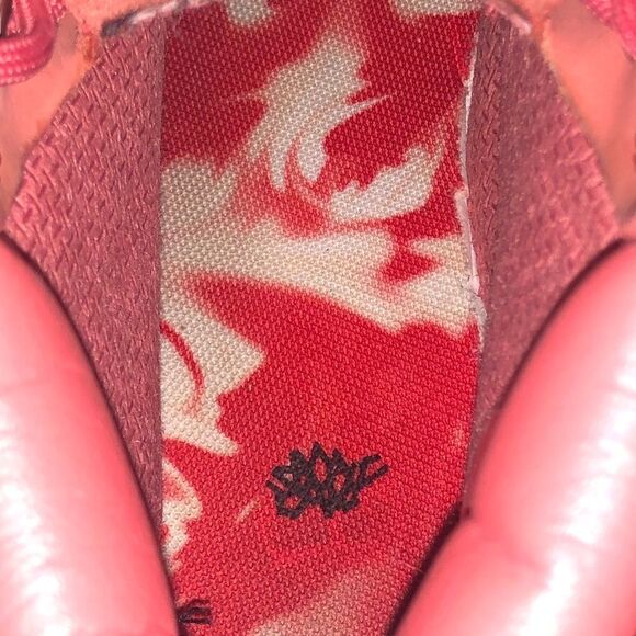 Timberland 6” Premium Waterproof Boots Girls SZ 2 - Picture 8 of 9